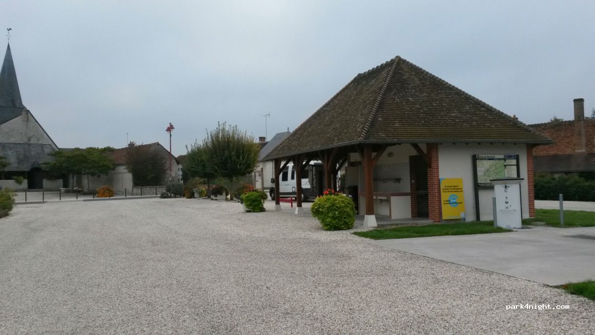 (41250) Tour-en-Sologne - Rue de la Mairie — foto