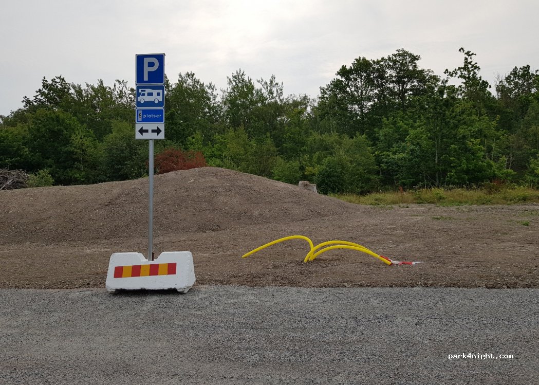 (370 43) Sturkö - 34 Ekenabbsvägen — foto