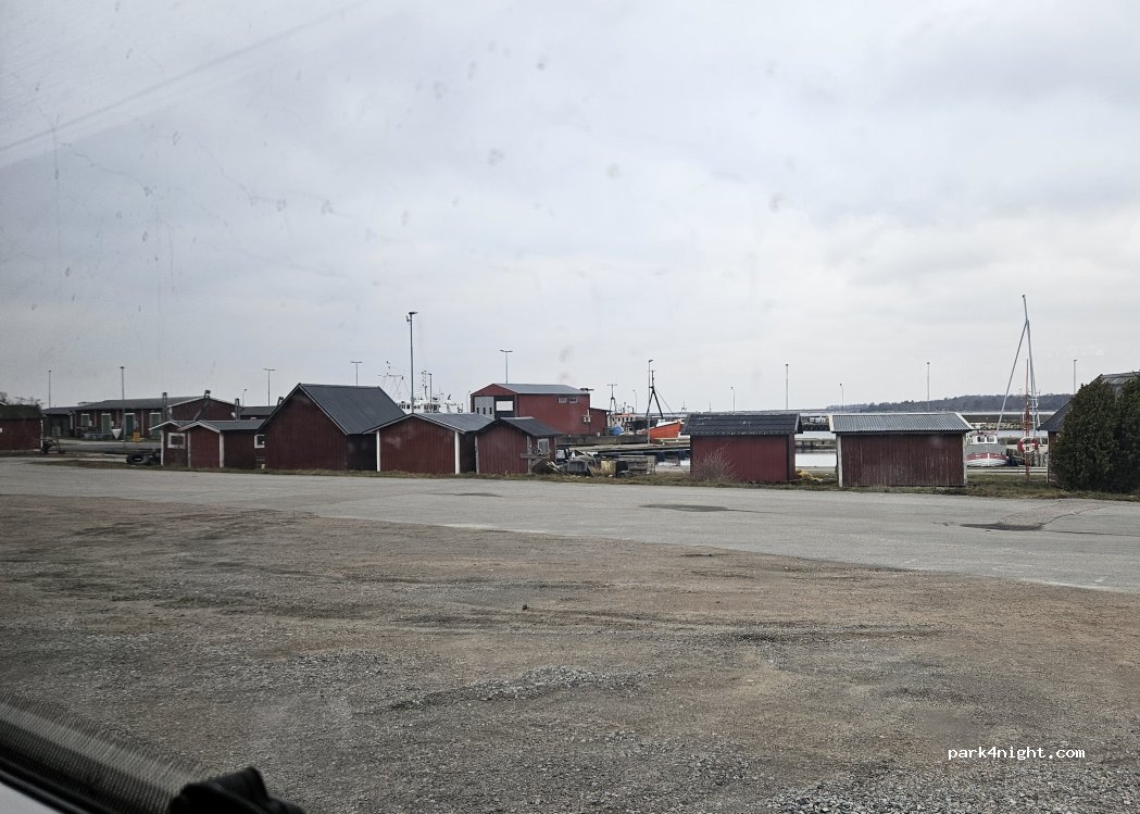 (370 43) Sturkö - 34 Ekenabbsvägen — foto 5