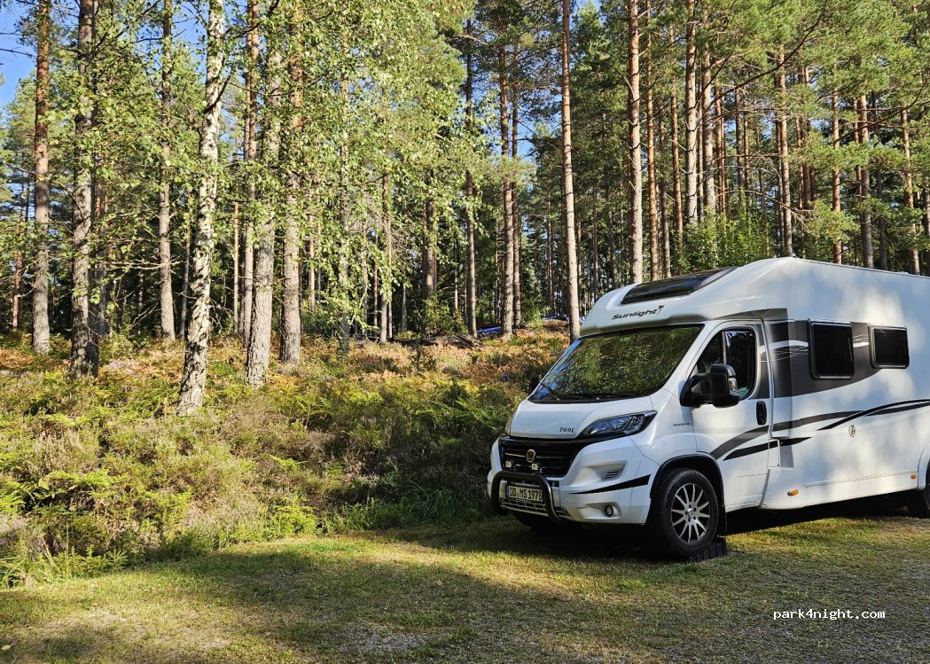 (695 96) Tived - 2B DAMMTORPS HEMBYGDSGÅRD — foto 2