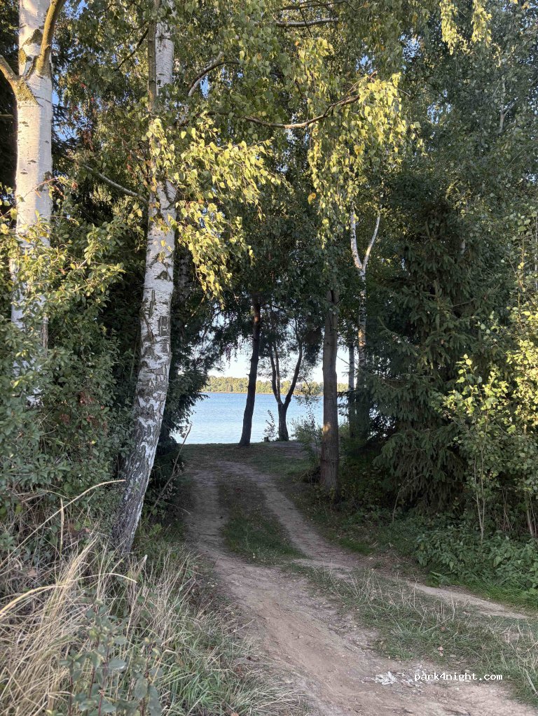 (350 02) Cheb - Unnamed Road — foto 3