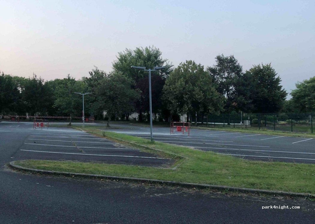 (79400) Saint-Martin-de-Saint-Maixent - 15 Rue des Ecoles — foto 2