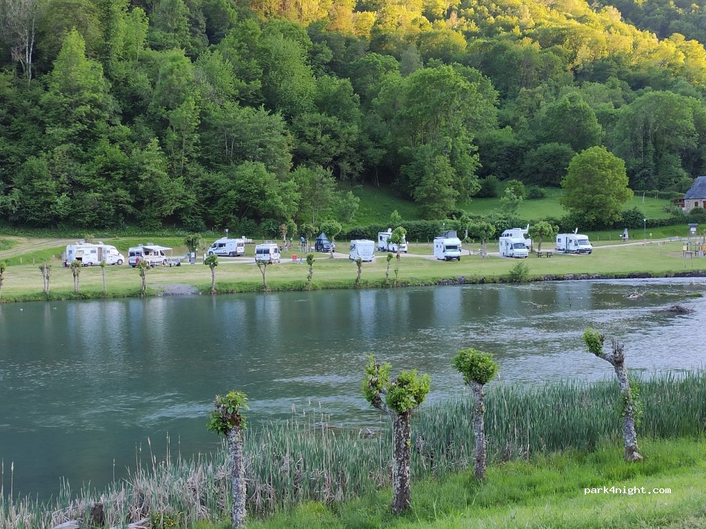 Aire de Camping-Car de Bonac — foto