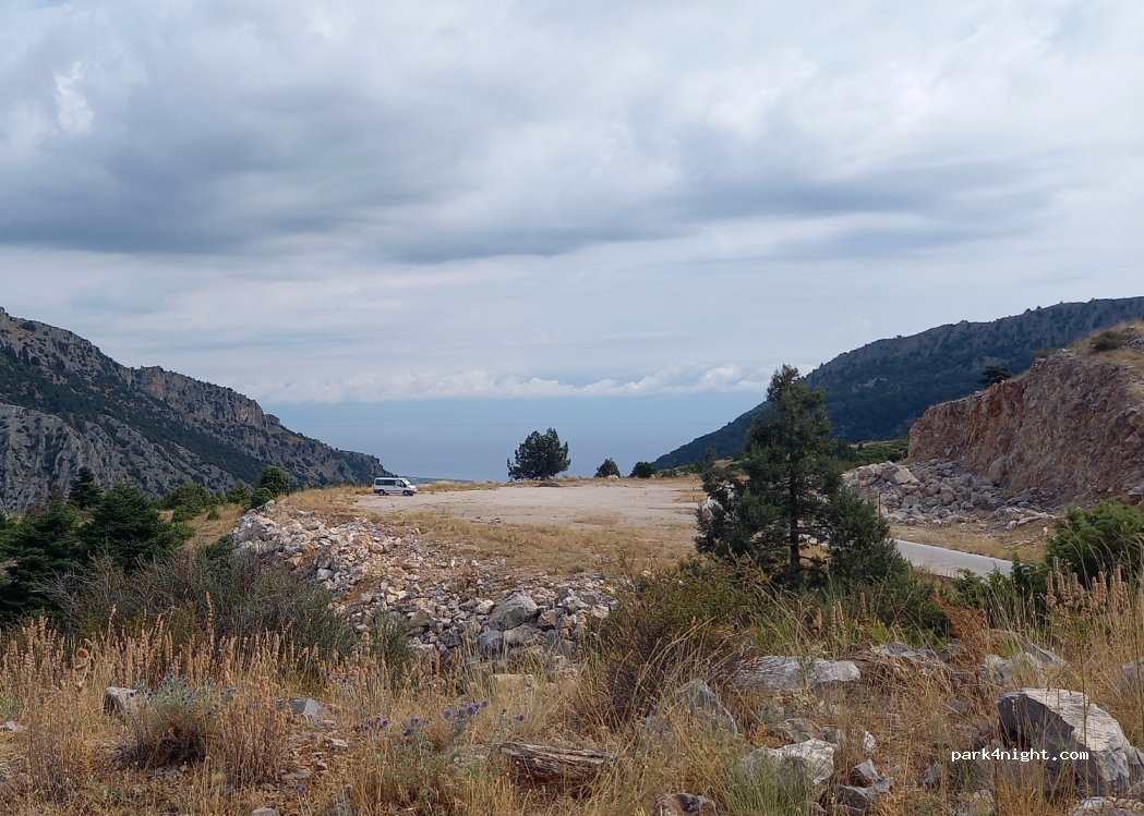 (400 06) Tempi - Unnamed Road — foto
