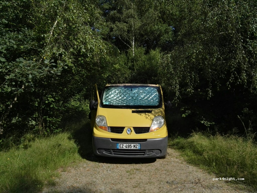 (63740) Gelles - D80 — foto 3