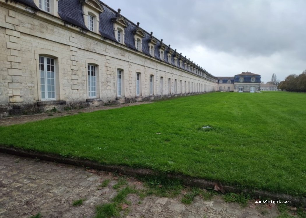 (17300) Rochefort - 2 Rue Pujos — foto 3
