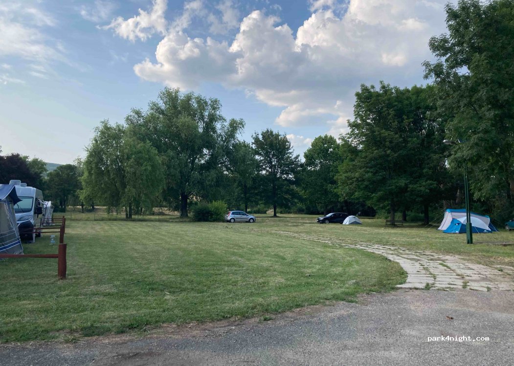 Csopaki Üdülőfalu és Kemping — foto 2