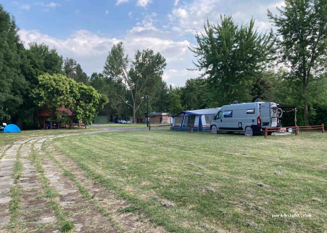 Csopaki Üdülőfalu és Kemping — foto 3