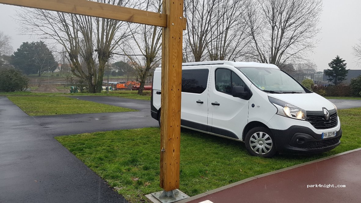 (85800) Saint-Gilles-Croix-de-Vie - 12 Rue Pierre Lucas — foto 3
