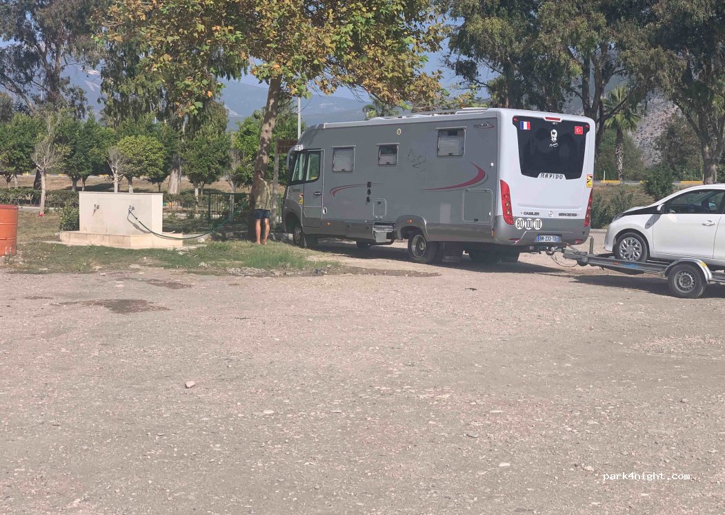 (07940) Finike - Akdeniz Cd. — foto 3