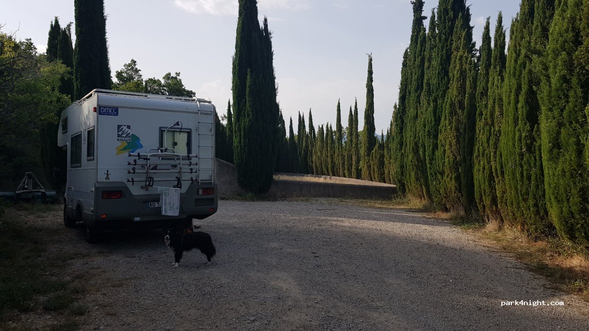 (26110) Le Poët-Sigillat - D568A — foto