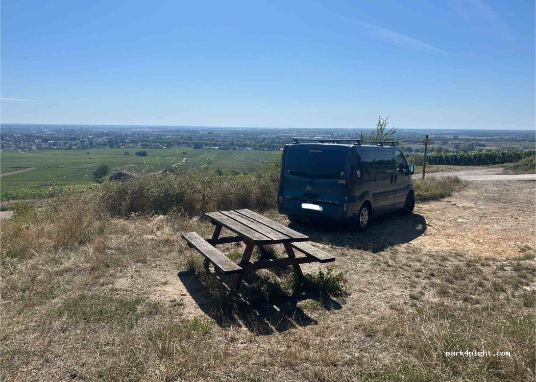 (21200) Beaune - Unnamed Road — foto 4
