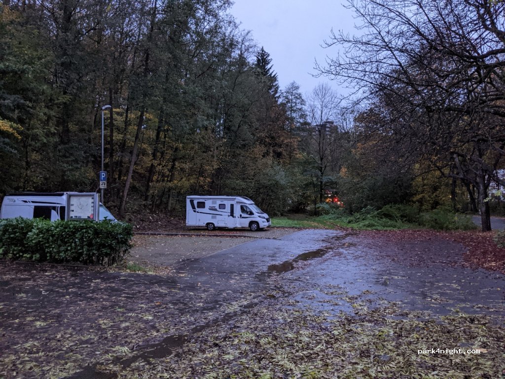 Wohnmobilstellplatz am Nattenberg-Bad in Lüdenscheid — foto 2