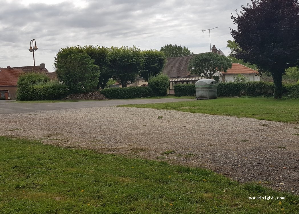 (51120) Saudoy - 6 Place de la Clochette — foto 2