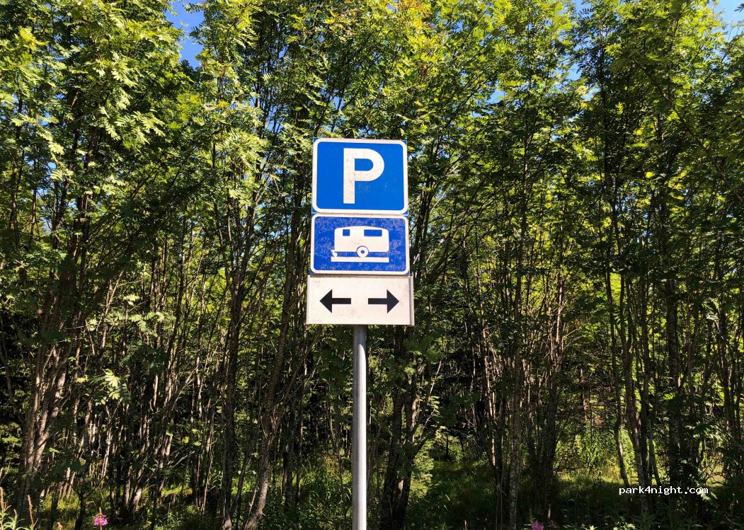 (870 30) Fällsvik - Unnamed road — foto