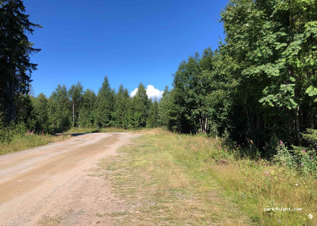 (870 30) Fällsvik - Unnamed road — foto 2