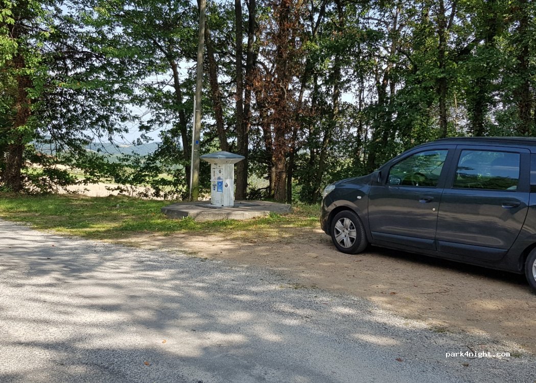 (07410) Saint-Victor - Les Blaches — foto