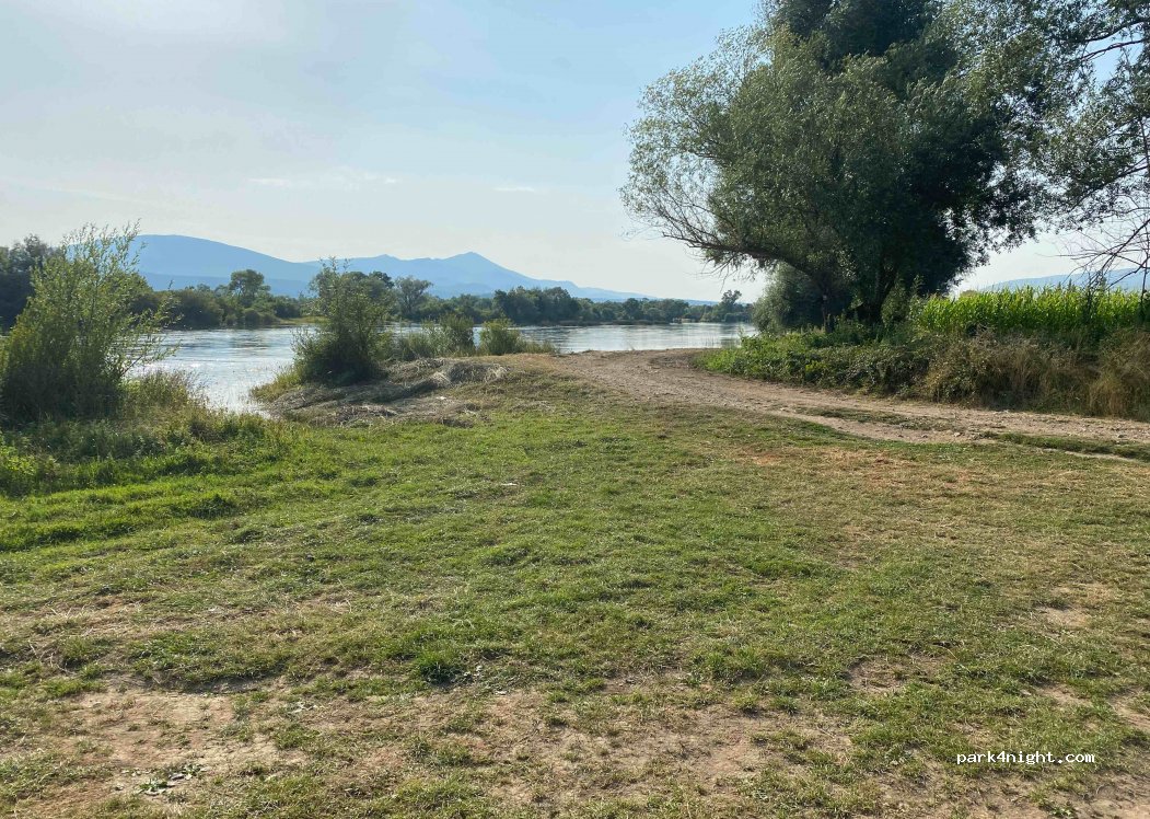 (21241) Obrovac Sinjski - Unnamed Road — foto 2