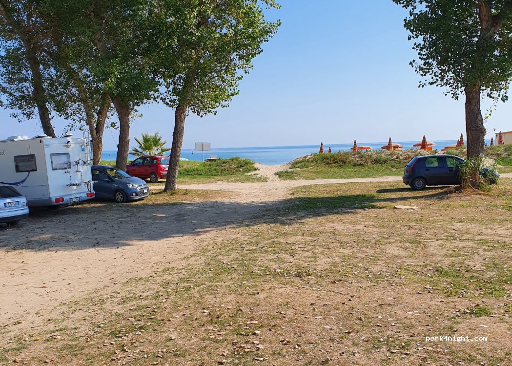 (64026) Roseto degli Abruzzi - 26 Viale Makarska — foto 3