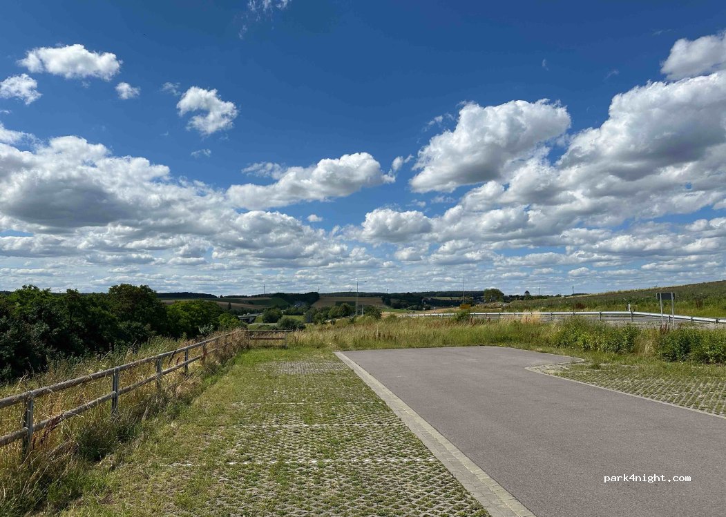 (97535) Wasserlosen - 2 Weiherstraße — foto 2