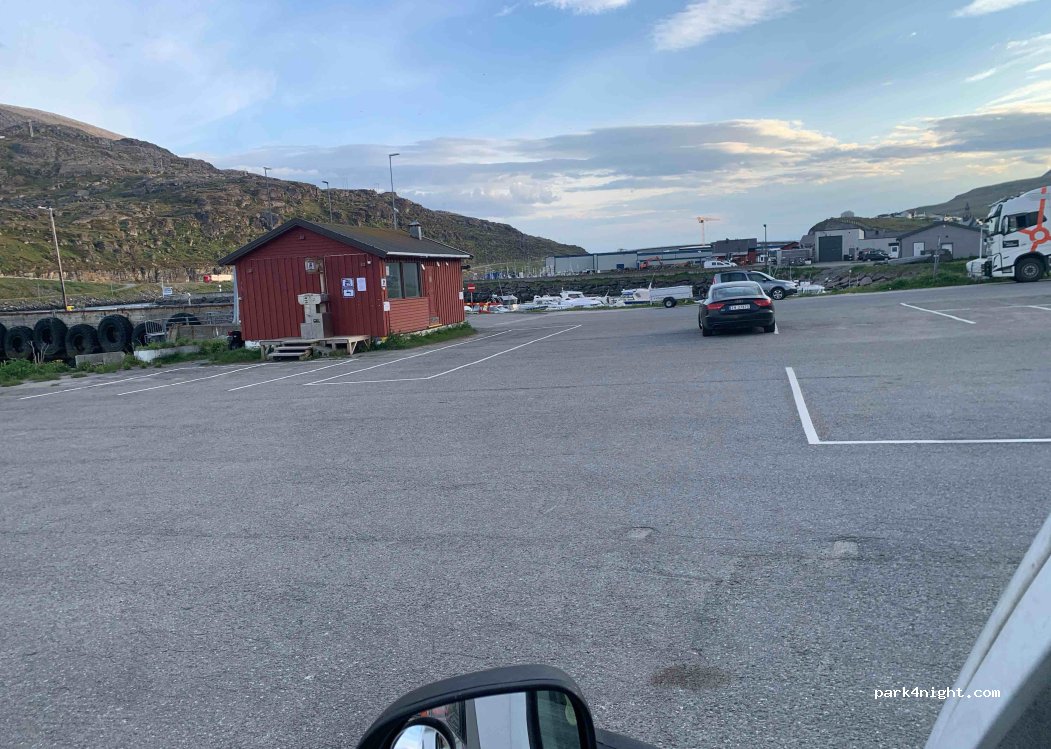 (9690) Havoysund - 121 Strandgata — foto 2