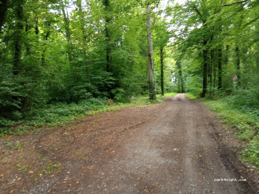 (02820) Montaigu - 7 Rue du Parc — foto