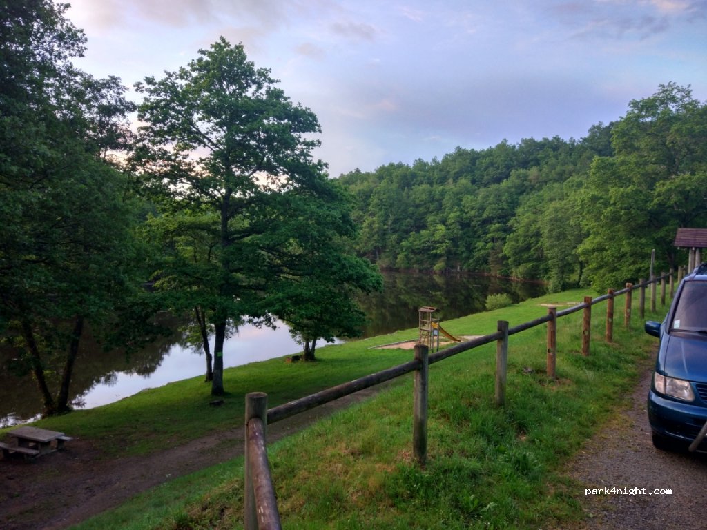 (23500) Felletin - Unnamed Road — foto