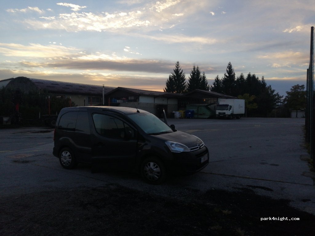 (47240) Slunj - 1 Ulica kralja Zvonimira — foto