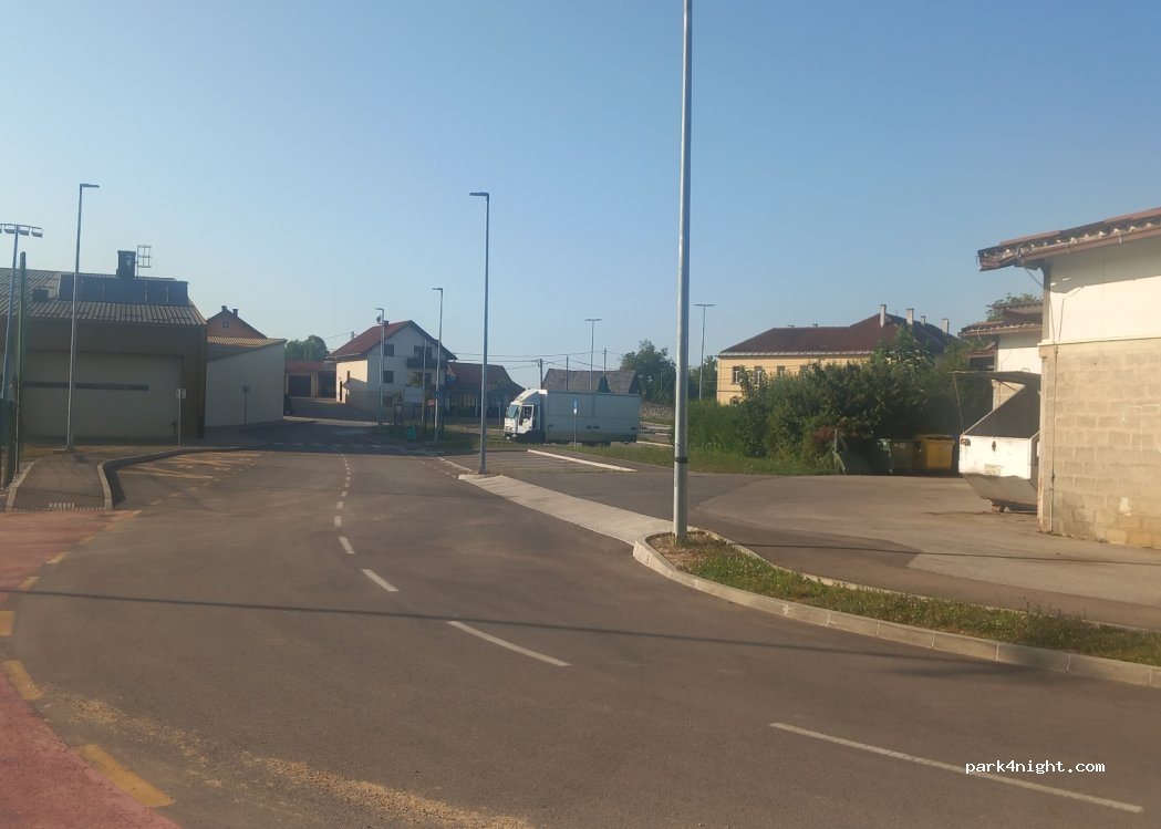 (47240) Slunj - 1 Ulica kralja Zvonimira — foto 2