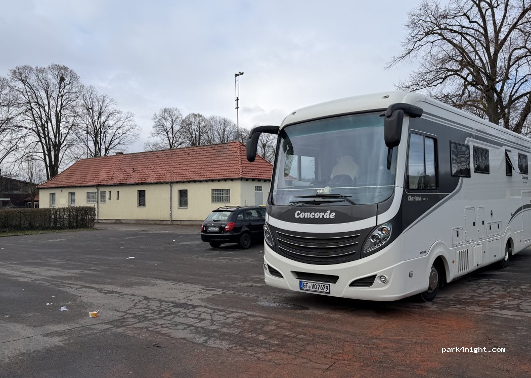(37079) Göttingen - 22A Am Sportplatz — foto 4