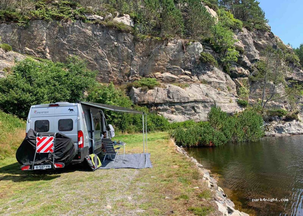 Troll Vatn Camping — foto