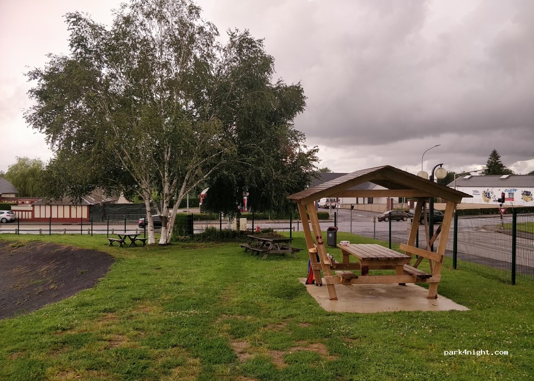(76220) Gournay-en-Bray - 20 Avenue des Aulnaies — foto