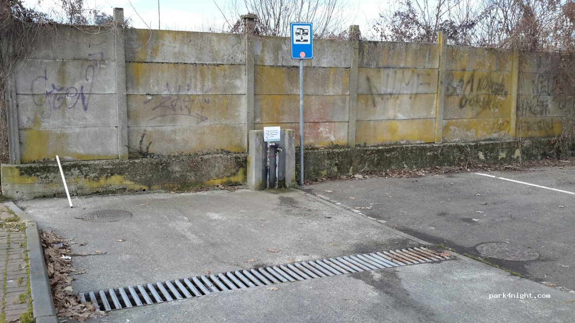 (13100) Vercelli - 44A Via Trento — foto