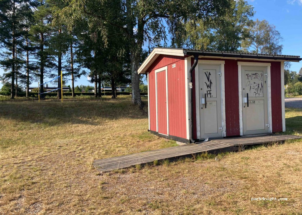 (771 42)  - 17 Räfsnäsvägen — foto