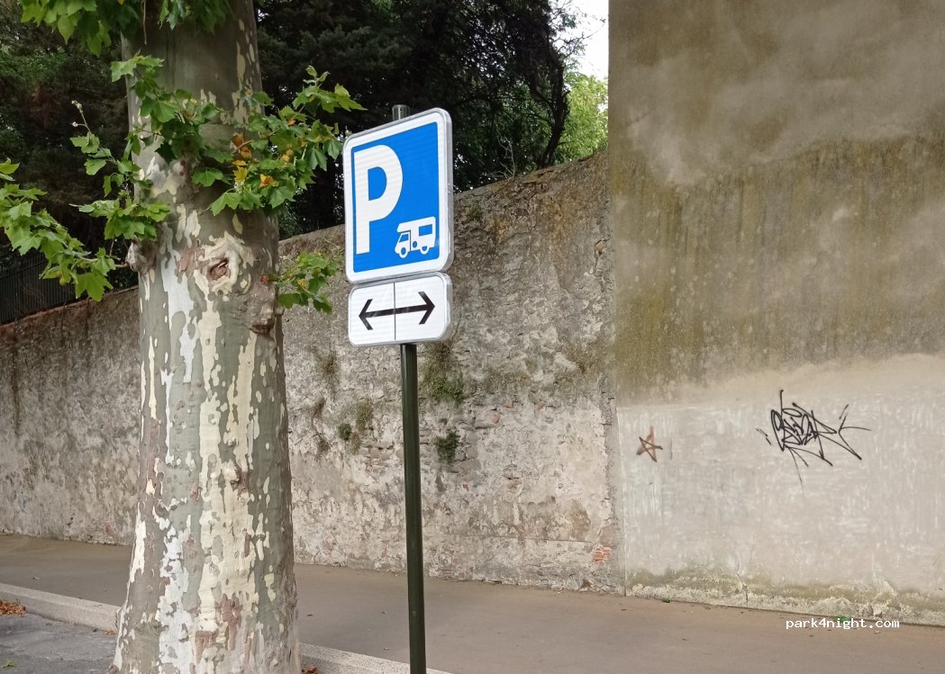 Parking du Bastion St Martial — foto
