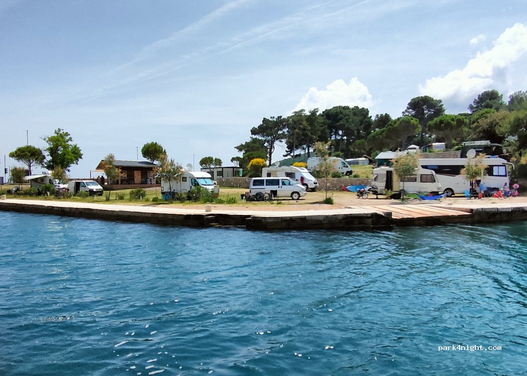 Kamp Preko Mosta — foto 3