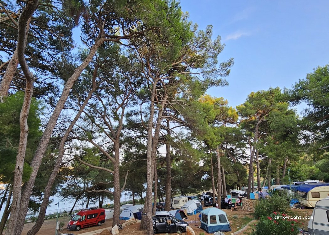 Kamp Preko Mosta — foto 4