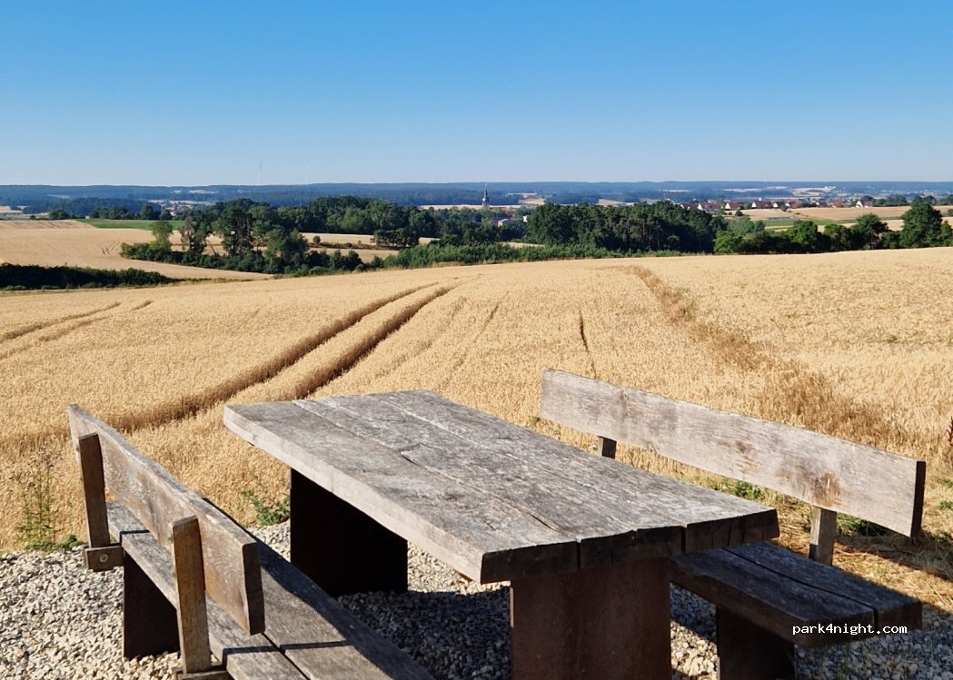 (91475) Lonnerstadt - Unnamed Road — foto 4