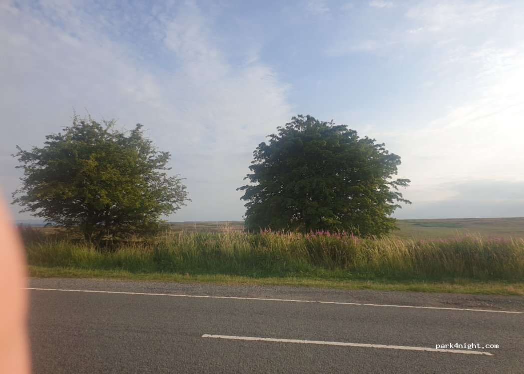 (S17 3BQ) Owler Bar - B6054 — foto