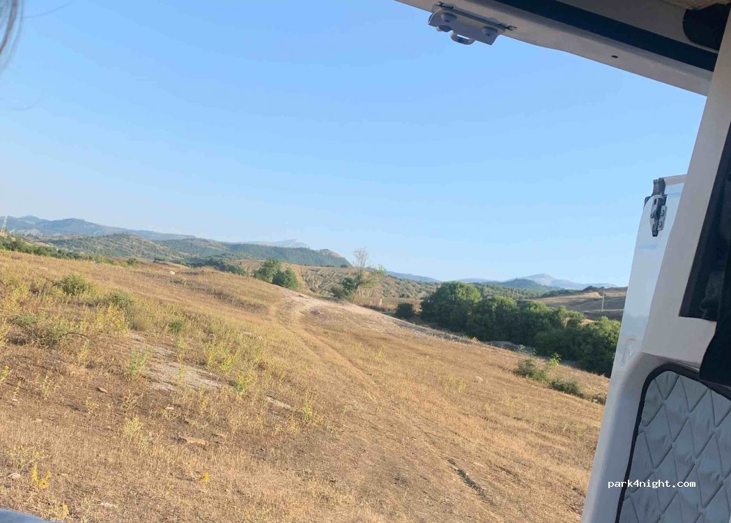 (5001) Berat - Unnamed Road — foto