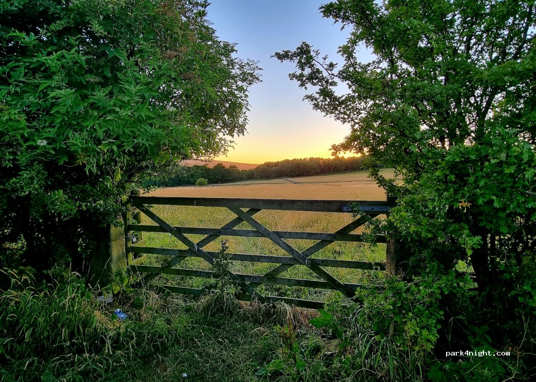 (S32 3ZJ) Froggatt - A625 — foto 3