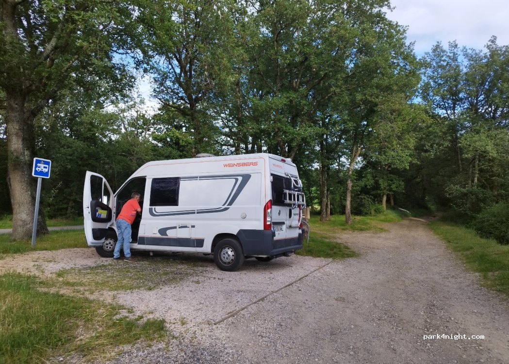 (69700) Échalas - Voie Communale des Pérouzes — foto 4