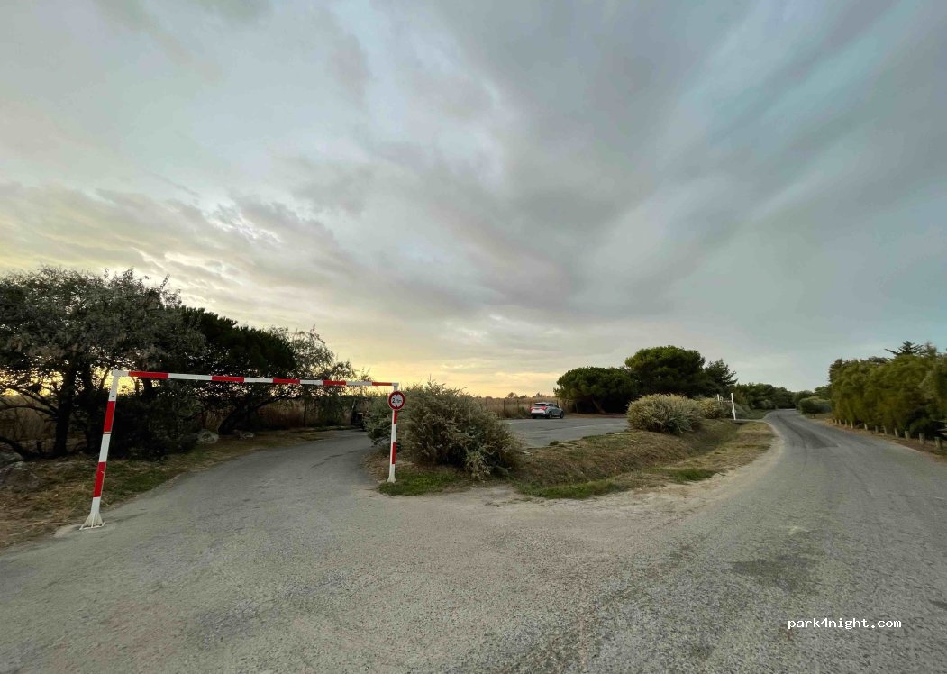 (17690) Angoulins - Chemin de la Platere — foto 2