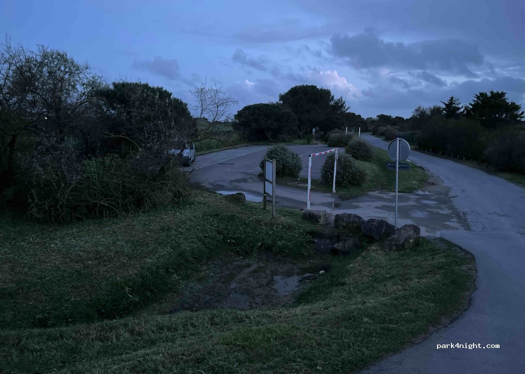 (17690) Angoulins - Chemin de la Platere — foto 4