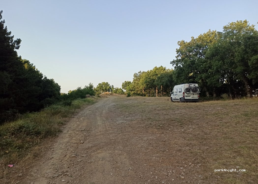 (631 00) Poligiros - Unnamed Road — foto 2