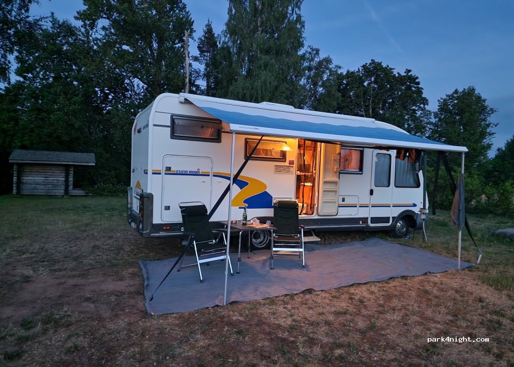 Jõekääru Kämping — foto