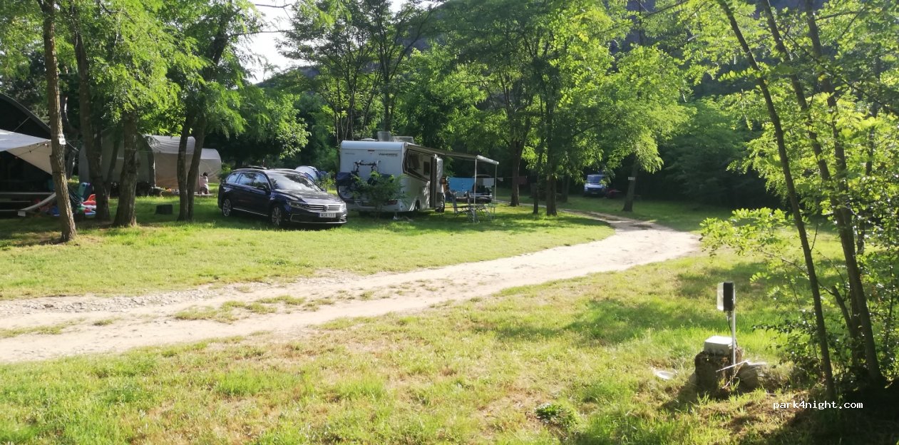 Camping Ushuaïa Villages Le Viaduc — foto