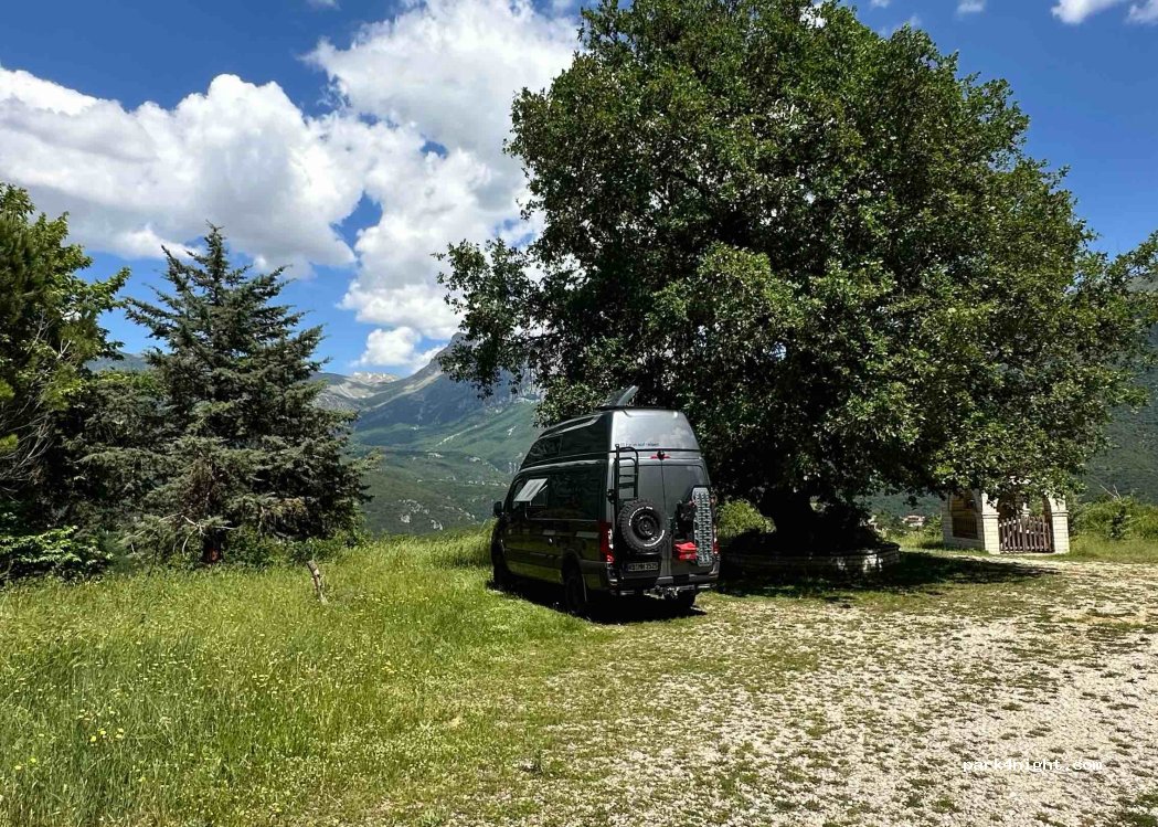 (440 04) Zagori - Eparchiaki Odos Kalpakiou-Papigkou — foto 3