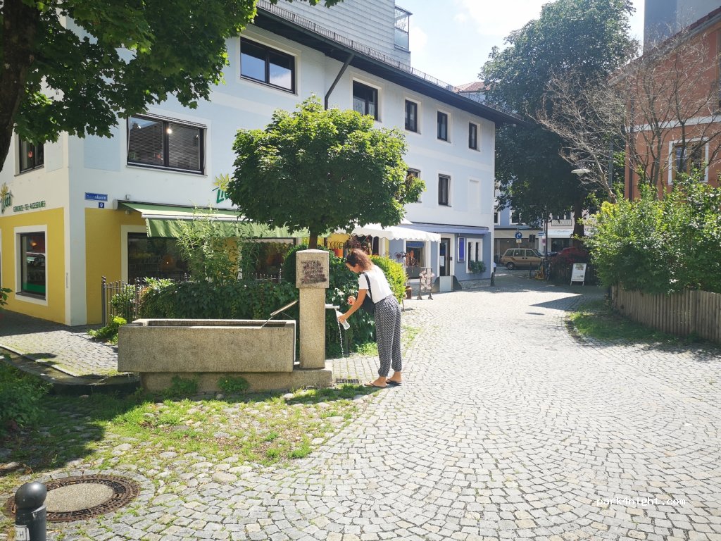 (83022) Rosenheim - 8 Am Esbaum — foto 2