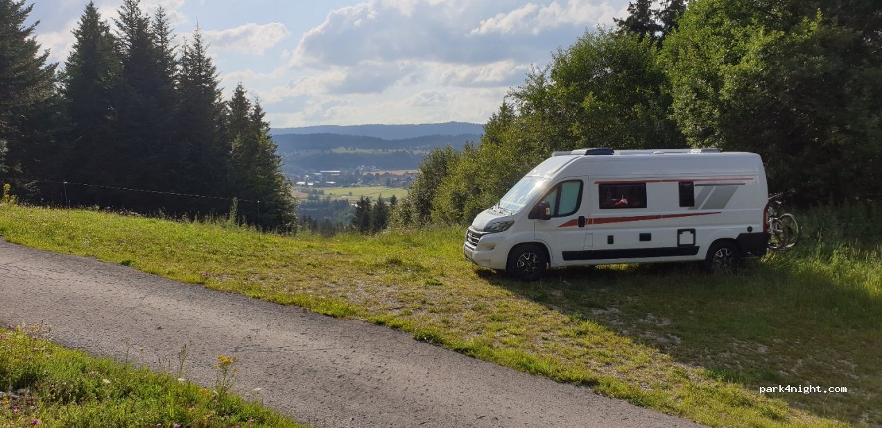 (25240) Mouthe - Unnamed Road — foto